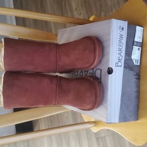 BearPaw willow wide style Russet color Like new